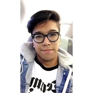 Meet your Posher, Emmanuel